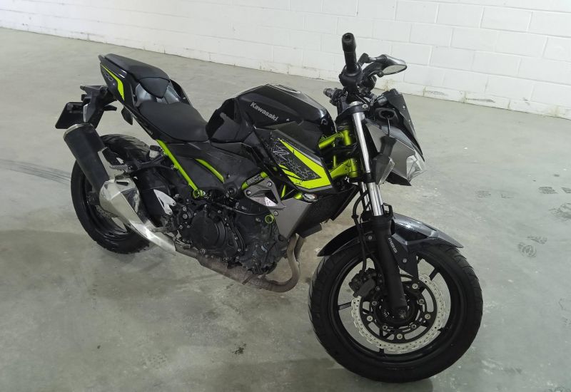 KAWASAKI  Z400